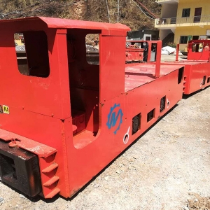 電機(jī)車(chē)